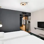 Mercure 4*