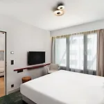 Mercure 4*