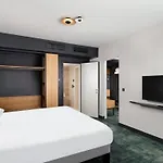 호텔 Mercure 4*